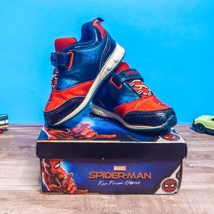 Spider 🕷 Man Velcro Light- Up Sneakers